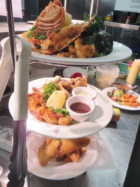 Cattleman'S Rest Motor Inn 차터스 타워스 외부 사진